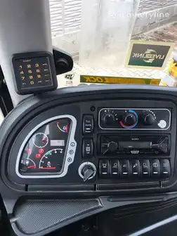 Generation-JCB 5CX Backhoe loaders-interior