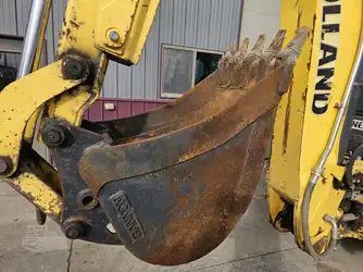 Generation-New holland B110 Backhoe loaders-attachments