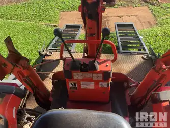 Generation-Kubota B26 Backhoe loaders-interior