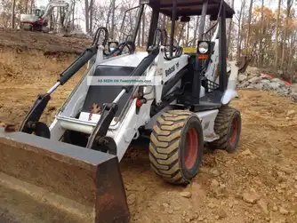 Generation-Bobcat B300 Backhoe loaders-exterior