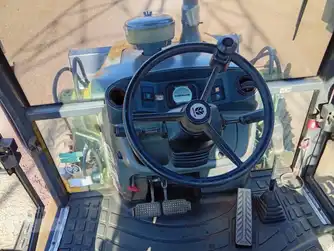 Generation-New holland B90 Backhoe loaders-interior