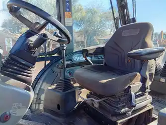 Generation-New holland B90 Backhoe loaders-interior