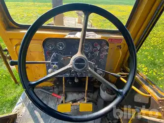 Generation-Volvo BM 616B Backhoe loaders-interior