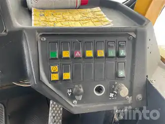 Generation-Volvo BM 6300 Backhoe loaders-interior
