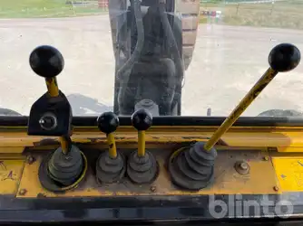Generation-Volvo BM 646 Backhoe loaders-interior