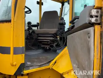 Generation-Volvo BM EL70 Backhoe loaders-interior