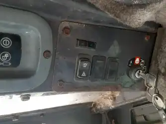 Generation-New holland C190 Compact track loaders-interior