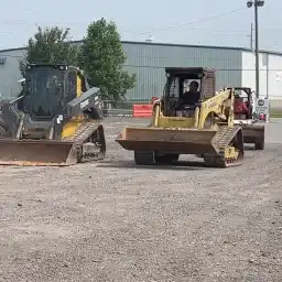 Generation-Komatsu CK30 Compact track loaders-video