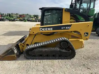 Generation-John deere CT332 Compact track loaders-exterior