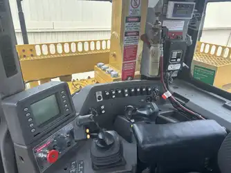 Generation-Cat D11 Crawler dozers-interior