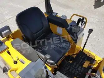 Generation-Komatsu D20 Crawler dozers-interior
