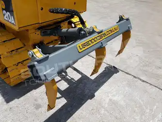 Generation-Komatsu D20 Crawler dozers-attachments