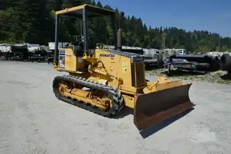 Generation-Komatsu D21 Crawler dozers-exterior