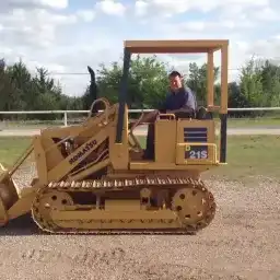 Generation-Komatsu D21Q Crawler loaders-video