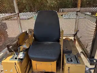 Generation-Komatsu D31 Crawler dozers-interior