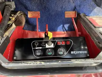 Generation-Komatsu D31P Crawler loaders-interior