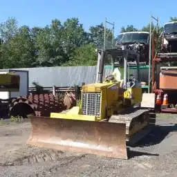 Generation-Komatsu D31P Crawler loaders-video
