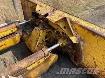 Generation-Komatsu D32 Crawler dozers-attachments