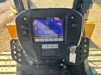 Generation-Komatsu D37 Crawler dozers-interior