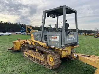 Generation-Komatsu D38 Crawler dozers-exterior
