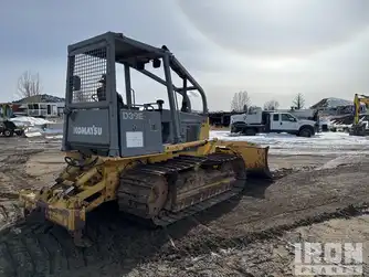 Generation-Komatsu D39 Crawler dozers-exterior
