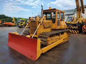 Generation-Komatsu D40 Crawler dozers-exterior