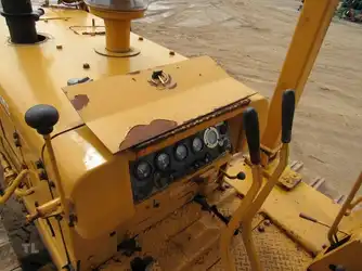 Generation-Komatsu D45 Crawler dozers-interior