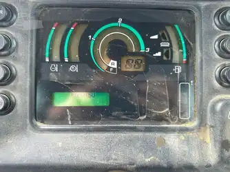 Generation-Komatsu D51 Crawler dozers-interior
