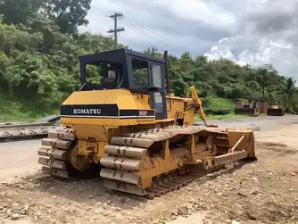 Generation-Komatsu D60 Crawler dozers-exterior