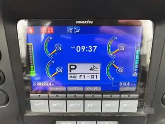 Generation-Komatsu D65 Crawler dozers-interior