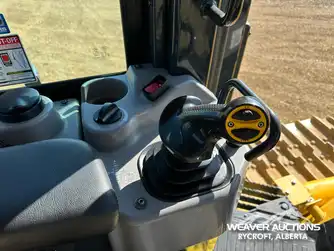 Generation-Komatsu D70 Crawler dozers-interior