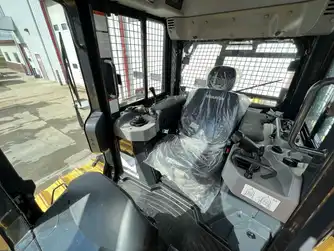 Generation-Komatsu D70 Crawler dozers-interior