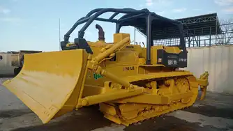 Generation-Komatsu D70 Crawler dozers-exterior