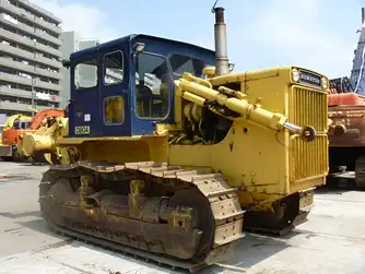 Generation-Komatsu D80 Crawler dozers-exterior