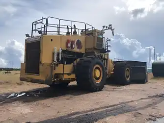 Generation-Letourneau D950 Wheel dozers-exterior