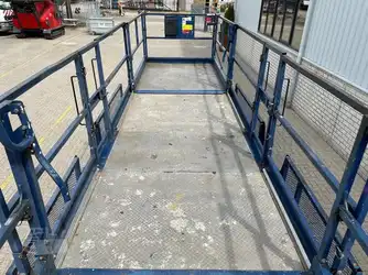 Generation-Genie GS-33 Scissor lifts-interior