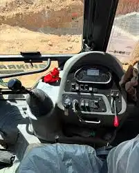 Generation-Tata hitachi JD3 Backhoe loaders-interior