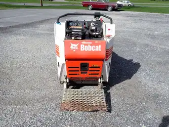 Generation-Bobcat MT52 Compact track loaders-exterior