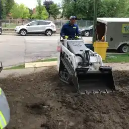 Generation-Bobcat MT85 Compact track loaders-video