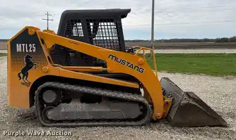 Generation-Mustang MTL25 Compact track loaders-exterior