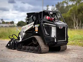 Generation-Terex PT100 Compact track loaders-exterior