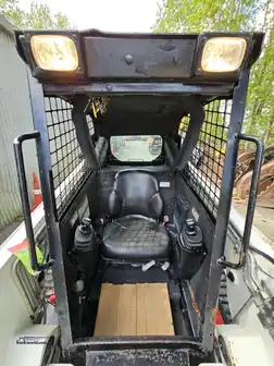 Generation-Terex PT50 Compact track loaders-interior