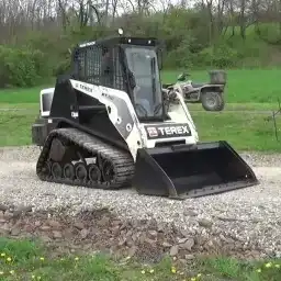 Generation-Terex PT50 Compact track loaders-video