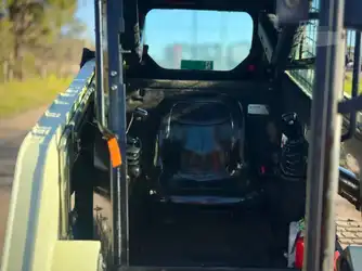 Generation-Terex PT60 Compact track loaders-interior