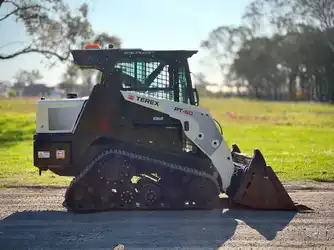 Generation-Terex PT60 Compact track loaders-exterior