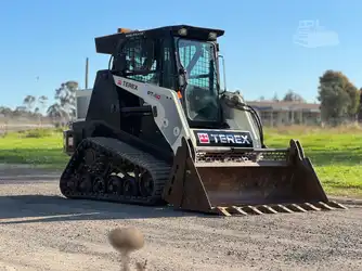 Generation-Terex PT60 Compact track loaders-exterior