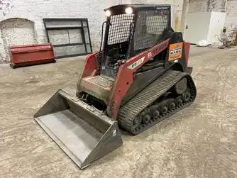 Generation-Terex PT70 Compact track loaders-exterior