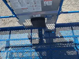 Generation-Genie S-40 Boom lifts-interior