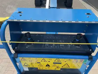 Generation-Genie S-45 Boom lifts-interior