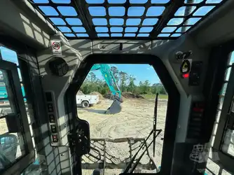 Generation-Sunward SWTL42 Compact track loaders-interior